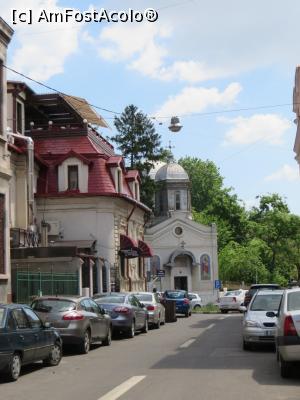 [P09] Biserica Schitu Măgureanu în capătul străzii pe care se află Nunțiatura Apostolică.  » foto by tata123 🔱
 - 
<span class="allrVoted glyphicon glyphicon-heart hidden" id="av1075260"></span>
<a class="m-l-10 hidden" id="sv1075260" onclick="voting_Foto_DelVot(,1075260,3511)" role="button">șterge vot <span class="glyphicon glyphicon-remove"></span></a>
<a id="v91075260" class=" c-red"  onclick="voting_Foto_SetVot(1075260)" role="button"><span class="glyphicon glyphicon-heart-empty"></span> <b>LIKE</b> = Votează poza</a> <img class="hidden"  id="f1075260W9" src="/imagini/loader.gif" border="0" /><span class="AjErrMes hidden" id="e1075260ErM"></span>