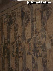 [P16] Peretele nordic din Abu Simbel este decorat cu scene ale luptelor, victoriilor si realizarilor din lupta de la Kaddesh. Dusmanii lui Ramses sunt mici in comparatie cu el. Pe peretele sudic apar luptele din Siria, Nubia si Libia. Sirienii cer indurarea, soldatii libieni sunt striviti... » foto by vlado2
 - 
<span class="allrVoted glyphicon glyphicon-heart hidden" id="av298174"></span>
<a class="m-l-10 hidden" id="sv298174" onclick="voting_Foto_DelVot(,298174,3529)" role="button">șterge vot <span class="glyphicon glyphicon-remove"></span></a>
<a id="v9298174" class=" c-red"  onclick="voting_Foto_SetVot(298174)" role="button"><span class="glyphicon glyphicon-heart-empty"></span> <b>LIKE</b> = Votează poza</a> <img class="hidden"  id="f298174W9" src="/imagini/loader.gif" border="0" /><span class="AjErrMes hidden" id="e298174ErM"></span>