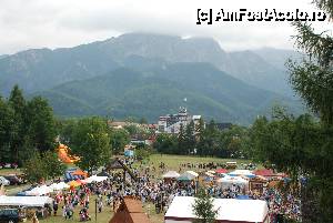 [P08] Muntii Tatra si satul Festivalului de folclor din Zakopane » foto by vioaradeaur
 - 
<span class="allrVoted glyphicon glyphicon-heart hidden" id="av465672"></span>
<a class="m-l-10 hidden" id="sv465672" onclick="voting_Foto_DelVot(,465672,3535)" role="button">șterge vot <span class="glyphicon glyphicon-remove"></span></a>
<a id="v9465672" class=" c-red"  onclick="voting_Foto_SetVot(465672)" role="button"><span class="glyphicon glyphicon-heart-empty"></span> <b>LIKE</b> = Votează poza</a> <img class="hidden"  id="f465672W9" src="/imagini/loader.gif" border="0" /><span class="AjErrMes hidden" id="e465672ErM"></span>