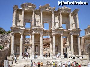 [P31] Biblioteca lui Celsus » foto by irinad
 - 
<span class="allrVoted glyphicon glyphicon-heart hidden" id="av657944"></span>
<a class="m-l-10 hidden" id="sv657944" onclick="voting_Foto_DelVot(,657944,3592)" role="button">șterge vot <span class="glyphicon glyphicon-remove"></span></a>
<a id="v9657944" class=" c-red"  onclick="voting_Foto_SetVot(657944)" role="button"><span class="glyphicon glyphicon-heart-empty"></span> <b>LIKE</b> = Votează poza</a> <img class="hidden"  id="f657944W9" src="/imagini/loader.gif" border="0" /><span class="AjErrMes hidden" id="e657944ErM"></span>