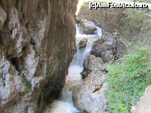 P14 [JUL-2015] raul Bistrita si-a creat drum prin munte