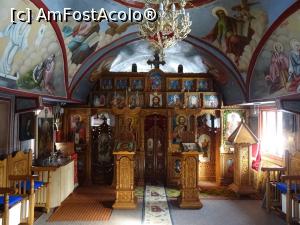 P19 [JAN-2019] Interior biserica „Sf. Ierarh Spriridon” - Vălenii de Munte. 