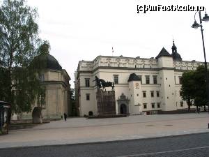P05 [MAY-2014] Ex-Palatul Marilor Duci ai Lituaniei, acum adapost efemer si temporar de expozitii si ce-or mai fi pitit ei pe-acolo, dupa reconstructoe! 