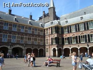 P05 [AUG-2017] Binnenhof-cel mai vechi parlament, cu clădiri guvernamentale din diferite perioade istorice. 