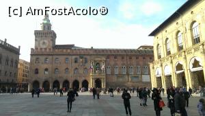 [P16] Piazza Maggiore » foto by Artana
 - 
<span class="allrVoted glyphicon glyphicon-heart hidden" id="av721264"></span>
<a class="m-l-10 hidden" id="sv721264" onclick="voting_Foto_DelVot(,721264,3721)" role="button">șterge vot <span class="glyphicon glyphicon-remove"></span></a>
<a id="v9721264" class=" c-red"  onclick="voting_Foto_SetVot(721264)" role="button"><span class="glyphicon glyphicon-heart-empty"></span> <b>LIKE</b> = Votează poza</a> <img class="hidden"  id="f721264W9" src="/imagini/loader.gif" border="0" /><span class="AjErrMes hidden" id="e721264ErM"></span>