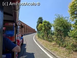 [P24] Cu Luca Express spre Sanctarul Madonnei di San Luca » foto by Carmen Ion
 - 
<span class="allrVoted glyphicon glyphicon-heart hidden" id="av1536906"></span>
<a class="m-l-10 hidden" id="sv1536906" onclick="voting_Foto_DelVot(,1536906,3721)" role="button">șterge vot <span class="glyphicon glyphicon-remove"></span></a>
<a id="v91536906" class=" c-red"  onclick="voting_Foto_SetVot(1536906)" role="button"><span class="glyphicon glyphicon-heart-empty"></span> <b>LIKE</b> = Votează poza</a> <img class="hidden"  id="f1536906W9" src="/imagini/loader.gif" border="0" /><span class="AjErrMes hidden" id="e1536906ErM"></span>