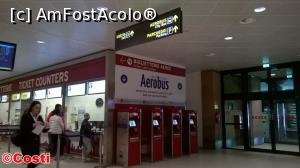 [P12] Aeroportul din Bologna. Ieșirea spre stația Aerobusului și automatele pentru bilete la acesta.  » foto by Costi
 - 
<span class="allrVoted glyphicon glyphicon-heart hidden" id="av737682"></span>
<a class="m-l-10 hidden" id="sv737682" onclick="voting_Foto_DelVot(,737682,3721)" role="button">șterge vot <span class="glyphicon glyphicon-remove"></span></a>
<a id="v9737682" class=" c-red"  onclick="voting_Foto_SetVot(737682)" role="button"><span class="glyphicon glyphicon-heart-empty"></span> <b>LIKE</b> = Votează poza</a> <img class="hidden"  id="f737682W9" src="/imagini/loader.gif" border="0" /><span class="AjErrMes hidden" id="e737682ErM"></span>