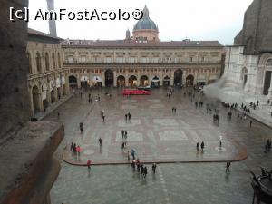 [P10] Piazza Maggiore » foto by daniel2016
 - 
<span class="allrVoted glyphicon glyphicon-heart hidden" id="av722471"></span>
<a class="m-l-10 hidden" id="sv722471" onclick="voting_Foto_DelVot(,722471,3721)" role="button">șterge vot <span class="glyphicon glyphicon-remove"></span></a>
<a id="v9722471" class=" c-red"  onclick="voting_Foto_SetVot(722471)" role="button"><span class="glyphicon glyphicon-heart-empty"></span> <b>LIKE</b> = Votează poza</a> <img class="hidden"  id="f722471W9" src="/imagini/loader.gif" border="0" /><span class="AjErrMes hidden" id="e722471ErM"></span>