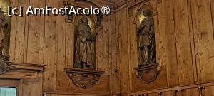 [P63] Pereții teatrului sunt împodobiți cu statuile din lemn care îi reprezintă pe câțiva medici celebri » foto by irinad
 - 
<span class="allrVoted glyphicon glyphicon-heart hidden" id="av1521439"></span>
<a class="m-l-10 hidden" id="sv1521439" onclick="voting_Foto_DelVot(,1521439,3721)" role="button">șterge vot <span class="glyphicon glyphicon-remove"></span></a>
<a id="v91521439" class=" c-red"  onclick="voting_Foto_SetVot(1521439)" role="button"><span class="glyphicon glyphicon-heart-empty"></span> <b>LIKE</b> = Votează poza</a> <img class="hidden"  id="f1521439W9" src="/imagini/loader.gif" border="0" /><span class="AjErrMes hidden" id="e1521439ErM"></span>