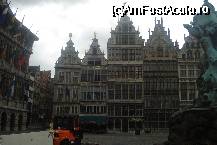 [P12] Piata Mare din Anvers cu o parte din casele gildelor din Anvers » foto by ileanaxperta*
 - 
<span class="allrVoted glyphicon glyphicon-heart hidden" id="av167036"></span>
<a class="m-l-10 hidden" id="sv167036" onclick="voting_Foto_DelVot(,167036,3747)" role="button">șterge vot <span class="glyphicon glyphicon-remove"></span></a>
<a id="v9167036" class=" c-red"  onclick="voting_Foto_SetVot(167036)" role="button"><span class="glyphicon glyphicon-heart-empty"></span> <b>LIKE</b> = Votează poza</a> <img class="hidden"  id="f167036W9" src="/imagini/loader.gif" border="0" /><span class="AjErrMes hidden" id="e167036ErM"></span>