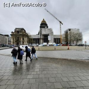 [P36] Bruxelles, Place Poelaert, Palatul de Justiție (Palais de Justice) în restaurare, poză micșorată » foto by mprofeanu
 - 
<span class="allrVoted glyphicon glyphicon-heart hidden" id="av1457933"></span>
<a class="m-l-10 hidden" id="sv1457933" onclick="voting_Foto_DelVot(,1457933,3768)" role="button">șterge vot <span class="glyphicon glyphicon-remove"></span></a>
<a id="v91457933" class=" c-red"  onclick="voting_Foto_SetVot(1457933)" role="button"><span class="glyphicon glyphicon-heart-empty"></span> <b>LIKE</b> = Votează poza</a> <img class="hidden"  id="f1457933W9" src="/imagini/loader.gif" border="0" /><span class="AjErrMes hidden" id="e1457933ErM"></span>