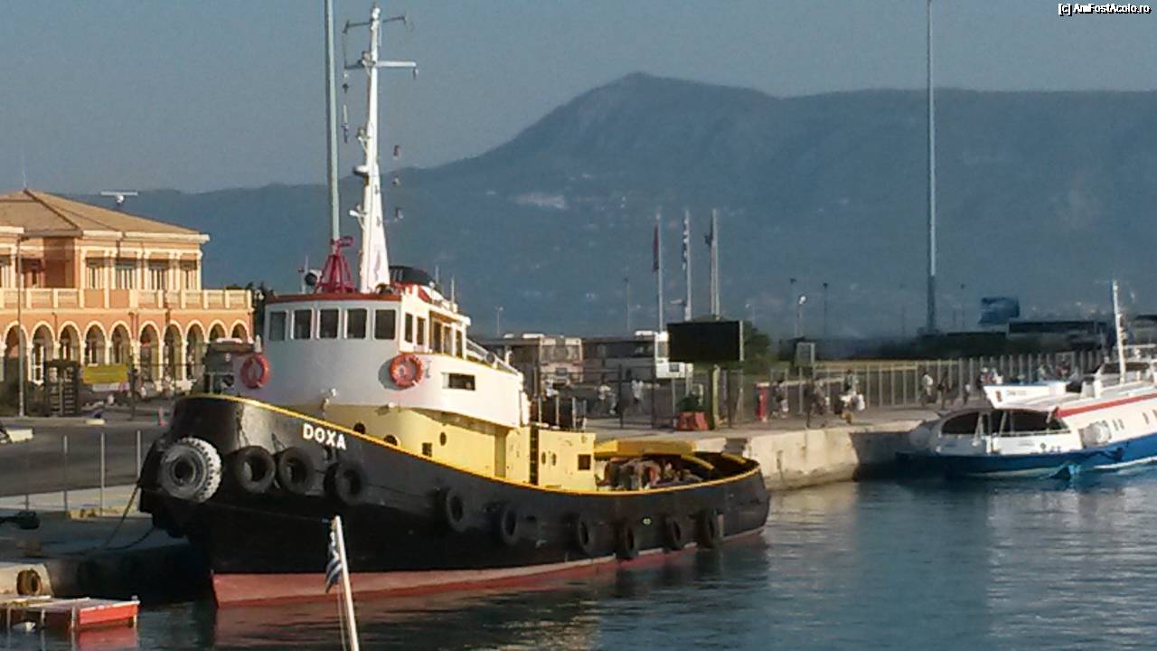 [P01] In portul din Corfu Town » foto by AleDia
 - 
<span class="allrVoted glyphicon glyphicon-heart hidden" id="av687073"></span>
<a class="m-l-10 hidden" id="sv687073" onclick="voting_Foto_DelVot(,687073,3807)" role="button">șterge vot <span class="glyphicon glyphicon-remove"></span></a>
<a id="v9687073" class=" c-red"  onclick="voting_Foto_SetVot(687073)" role="button"><span class="glyphicon glyphicon-heart-empty"></span> <b>LIKE</b> = Votează poza</a> <img class="hidden"  id="f687073W9" src="/imagini/loader.gif" border="0" /><span class="AjErrMes hidden" id="e687073ErM"></span>