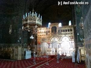 [P26] Constanța-interior cu policandru și catapeteasmă în Catedrala Arhiepiscopală a Tomisului - Sfinții Apostoli Petru și Pavel » foto by mariana.olaru
 - 
<span class="allrVoted glyphicon glyphicon-heart hidden" id="av393051"></span>
<a class="m-l-10 hidden" id="sv393051" onclick="voting_Foto_DelVot(,393051,3820)" role="button">șterge vot <span class="glyphicon glyphicon-remove"></span></a>
<a id="v9393051" class=" c-red"  onclick="voting_Foto_SetVot(393051)" role="button"><span class="glyphicon glyphicon-heart-empty"></span> <b>LIKE</b> = Votează poza</a> <img class="hidden"  id="f393051W9" src="/imagini/loader.gif" border="0" /><span class="AjErrMes hidden" id="e393051ErM"></span>