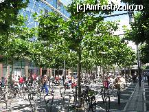 P21 [JUL-2012] Bulevardul Zeil. Oameni si biciclete. 