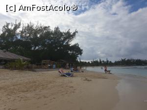 P15 [FEB-2020] doar o plajă jamaicană
