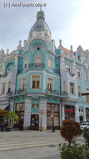 [P12] Palatul Moskovits Miksa » foto by Mitica49
 - 
<span class="allrVoted glyphicon glyphicon-heart hidden" id="av1518560"></span>
<a class="m-l-10 hidden" id="sv1518560" onclick="voting_Foto_DelVot(,1518560,3848)" role="button">șterge vot <span class="glyphicon glyphicon-remove"></span></a>
<a id="v91518560" class=" c-red"  onclick="voting_Foto_SetVot(1518560)" role="button"><span class="glyphicon glyphicon-heart-empty"></span> <b>LIKE</b> = Votează poza</a> <img class="hidden"  id="f1518560W9" src="/imagini/loader.gif" border="0" /><span class="AjErrMes hidden" id="e1518560ErM"></span>