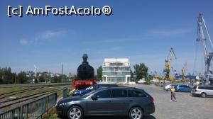 [P45] La capătul falezei se află Gara feroviară a orașului. Remarcăm locomotiva de epocă aflată aici.  » foto by Floryn81
 - 
<span class="allrVoted glyphicon glyphicon-heart hidden" id="av738248"></span>
<a class="m-l-10 hidden" id="sv738248" onclick="voting_Foto_DelVot(,738248,3854)" role="button">șterge vot <span class="glyphicon glyphicon-remove"></span></a>
<a id="v9738248" class=" c-red"  onclick="voting_Foto_SetVot(738248)" role="button"><span class="glyphicon glyphicon-heart-empty"></span> <b>LIKE</b> = Votează poza</a> <img class="hidden"  id="f738248W9" src="/imagini/loader.gif" border="0" /><span class="AjErrMes hidden" id="e738248ErM"></span>