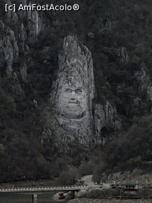 P06 [APR-2018] Chipul lui Decebal - cea mai inalta sculptura din lume - aflata in Cazanele Dunarii