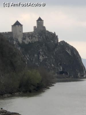 P09 [APR-2018] Fortareata Golubac fost punct de taxare situat inainte de intrarea Dunarii in Cazane