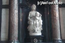 [P13] 'Fecioara cu pruncul' a lui Michelangello, vazuta de aproape, in biserica Notre Dame de Brugge » foto by ileanaxperta*
 - 
<span class="allrVoted glyphicon glyphicon-heart hidden" id="av159675"></span>
<a class="m-l-10 hidden" id="sv159675" onclick="voting_Foto_DelVot(,159675,3901)" role="button">șterge vot <span class="glyphicon glyphicon-remove"></span></a>
<a id="v9159675" class=" c-red"  onclick="voting_Foto_SetVot(159675)" role="button"><span class="glyphicon glyphicon-heart-empty"></span> <b>LIKE</b> = Votează poza</a> <img class="hidden"  id="f159675W9" src="/imagini/loader.gif" border="0" /><span class="AjErrMes hidden" id="e159675ErM"></span>