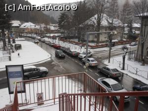 [P03] Azuga în zi de Crăciun. Traficul pe șoseaua Sinaia- Predeal.  » foto by iulianic
 - 
<span class="allrVoted glyphicon glyphicon-heart hidden" id="av1136689"></span>
<a class="m-l-10 hidden" id="sv1136689" onclick="voting_Foto_DelVot(,1136689,3904)" role="button">șterge vot <span class="glyphicon glyphicon-remove"></span></a>
<a id="v91136689" class=" c-red"  onclick="voting_Foto_SetVot(1136689)" role="button"><span class="glyphicon glyphicon-heart-empty"></span> <b>LIKE</b> = Votează poza</a> <img class="hidden"  id="f1136689W9" src="/imagini/loader.gif" border="0" /><span class="AjErrMes hidden" id="e1136689ErM"></span>