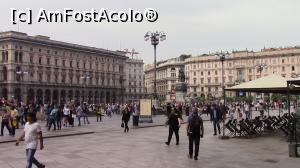 [P12] Piazza del Duomo. Palazzo dei Portici Settentrionali (stanga), statuia ecvestra a regelui Vittorio Emanuele II (mijloc), Palazzo Carminati (in spate, pe fundal).  » foto by ovidiuyepi
 - 
<span class="allrVoted glyphicon glyphicon-heart hidden" id="av1155018"></span>
<a class="m-l-10 hidden" id="sv1155018" onclick="voting_Foto_DelVot(,1155018,3925)" role="button">șterge vot <span class="glyphicon glyphicon-remove"></span></a>
<a id="v91155018" class=" c-red"  onclick="voting_Foto_SetVot(1155018)" role="button"><span class="glyphicon glyphicon-heart-empty"></span> <b>LIKE</b> = Votează poza</a> <img class="hidden"  id="f1155018W9" src="/imagini/loader.gif" border="0" /><span class="AjErrMes hidden" id="e1155018ErM"></span>