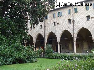 P16 [SEP-2012] Italia - Padova - curtea interioara a Bazilicii San Antonio - Gradina Magnoliei