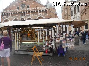 P03 [SEP-2012] Italia - Padova - taraba cu suvenituri la Basilica di Sant Antonio