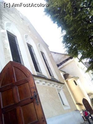[P15] Friedrich Teutsch Haus & Erasmus, Sibiu » foto by Mioritik
 - 
<span class="allrVoted glyphicon glyphicon-heart hidden" id="av1291697"></span>
<a class="m-l-10 hidden" id="sv1291697" onclick="voting_Foto_DelVot(,1291697,3936)" role="button">șterge vot <span class="glyphicon glyphicon-remove"></span></a>
<a id="v91291697" class=" c-red"  onclick="voting_Foto_SetVot(1291697)" role="button"><span class="glyphicon glyphicon-heart-empty"></span> <b>LIKE</b> = Votează poza</a> <img class="hidden"  id="f1291697W9" src="/imagini/loader.gif" border="0" /><span class="AjErrMes hidden" id="e1291697ErM"></span>