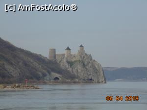 P15 [APR-2018] castelul sarbesc Golutisa vazut de pe malul romanesc