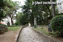 [P24] O alee din parcul din faţa Muzeului Arheologic al Istriei » foto by Costi
 - 
<span class="allrVoted glyphicon glyphicon-heart hidden" id="av142222"></span>
<a class="m-l-10 hidden" id="sv142222" onclick="voting_Foto_DelVot(,142222,3940)" role="button">șterge vot <span class="glyphicon glyphicon-remove"></span></a>
<a id="v9142222" class=" c-red"  onclick="voting_Foto_SetVot(142222)" role="button"><span class="glyphicon glyphicon-heart-empty"></span> <b>LIKE</b> = Votează poza</a> <img class="hidden"  id="f142222W9" src="/imagini/loader.gif" border="0" /><span class="AjErrMes hidden" id="e142222ErM"></span>