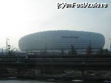 [P10x] Allianz Arena (asta e lângă München, nu în Ulm, dar fiind pe drum...): un OZN aterizat pentru spectatorii şi fanii lui Bayern // fotografii din IANUARIE 2009 » foto by Dragoș_MD
 - 
<span class="allrVoted glyphicon glyphicon-heart hidden" id="av31288"></span>
<a class="m-l-10 hidden" id="sv31288" onclick="voting_Foto_DelVot(,31288,3969)" role="button">șterge vot <span class="glyphicon glyphicon-remove"></span></a>
<a id="v931288" class=" c-red"  onclick="voting_Foto_SetVot(31288)" role="button"><span class="glyphicon glyphicon-heart-empty"></span> <b>LIKE</b> = Votează poza</a> <img class="hidden"  id="f31288W9" src="/imagini/loader.gif" border="0" /><span class="AjErrMes hidden" id="e31288ErM"></span>