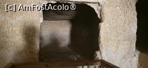 [P17] 17. În fundul grotei este nișa unde a fost sarcofagul. » foto by msnd
 - 
<span class="allrVoted glyphicon glyphicon-heart hidden" id="av1506130"></span>
<a class="m-l-10 hidden" id="sv1506130" onclick="voting_Foto_DelVot(,1506130,3997)" role="button">șterge vot <span class="glyphicon glyphicon-remove"></span></a>
<a id="v91506130" class=" c-red"  onclick="voting_Foto_SetVot(1506130)" role="button"><span class="glyphicon glyphicon-heart-empty"></span> <b>LIKE</b> = Votează poza</a> <img class="hidden"  id="f1506130W9" src="/imagini/loader.gif" border="0" /><span class="AjErrMes hidden" id="e1506130ErM"></span>