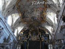 [P13] Regensburg - Catedrala St.Emmeram - pictura tavanului este pusa in valoare de lumina din ferestre » foto by Diaura*
 - 
<span class="allrVoted glyphicon glyphicon-heart hidden" id="av81968"></span>
<a class="m-l-10 hidden" id="sv81968" onclick="voting_Foto_DelVot(,81968,4021)" role="button">șterge vot <span class="glyphicon glyphicon-remove"></span></a>
<a id="v981968" class=" c-red"  onclick="voting_Foto_SetVot(81968)" role="button"><span class="glyphicon glyphicon-heart-empty"></span> <b>LIKE</b> = Votează poza</a> <img class="hidden"  id="f81968W9" src="/imagini/loader.gif" border="0" /><span class="AjErrMes hidden" id="e81968ErM"></span>