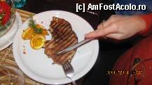 [P21] Restaurant Casa Cristian / piept de curcan la gratar » foto by celeste
 - 
<span class="allrVoted glyphicon glyphicon-heart hidden" id="av188475"></span>
<a class="m-l-10 hidden" id="sv188475" onclick="voting_Foto_DelVot(,188475,4083)" role="button">șterge vot <span class="glyphicon glyphicon-remove"></span></a>
<a id="v9188475" class=" c-red"  onclick="voting_Foto_SetVot(188475)" role="button"><span class="glyphicon glyphicon-heart-empty"></span> <b>LIKE</b> = Votează poza</a> <img class="hidden"  id="f188475W9" src="/imagini/loader.gif" border="0" /><span class="AjErrMes hidden" id="e188475ErM"></span>