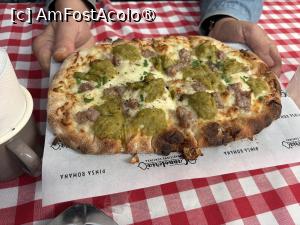 [P16] Cannoleria Decebal - Pinsa cu salsiccia şi cu sparanghel. Locul 1 » foto by nicole33
 - 
<span class="allrVoted glyphicon glyphicon-heart hidden" id="av1546482"></span>
<a class="m-l-10 hidden" id="sv1546482" onclick="voting_Foto_DelVot(,1546482,4083)" role="button">șterge vot <span class="glyphicon glyphicon-remove"></span></a>
<a id="v91546482" class=" c-red"  onclick="voting_Foto_SetVot(1546482)" role="button"><span class="glyphicon glyphicon-heart-empty"></span> <b>LIKE</b> = Votează poza</a> <img class="hidden"  id="f1546482W9" src="/imagini/loader.gif" border="0" /><span class="AjErrMes hidden" id="e1546482ErM"></span>