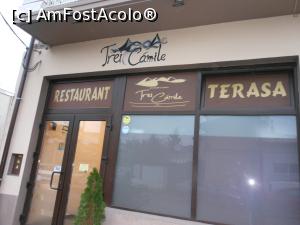 [P01] Restaurant & Terasa 'Trei Cămile' - Intrarea principală.  » foto by iulianic
 - 
<span class="allrVoted glyphicon glyphicon-heart hidden" id="av1029539"></span>
<a class="m-l-10 hidden" id="sv1029539" onclick="voting_Foto_DelVot(,1029539,4083)" role="button">șterge vot <span class="glyphicon glyphicon-remove"></span></a>
<a id="v91029539" class=" c-red"  onclick="voting_Foto_SetVot(1029539)" role="button"><span class="glyphicon glyphicon-heart-empty"></span> <b>LIKE</b> = Votează poza</a> <img class="hidden"  id="f1029539W9" src="/imagini/loader.gif" border="0" /><span class="AjErrMes hidden" id="e1029539ErM"></span>