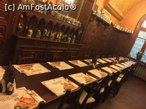 [P01] una din salile de la interior » foto by Dan&Ema
 - 
<span class="allrVoted glyphicon glyphicon-heart hidden" id="av730440"></span>
<a class="m-l-10 hidden" id="sv730440" onclick="voting_Foto_DelVot(,730440,4083)" role="button">șterge vot <span class="glyphicon glyphicon-remove"></span></a>
<a id="v9730440" class=" c-red"  onclick="voting_Foto_SetVot(730440)" role="button"><span class="glyphicon glyphicon-heart-empty"></span> <b>LIKE</b> = Votează poza</a> <img class="hidden"  id="f730440W9" src="/imagini/loader.gif" border="0" /><span class="AjErrMes hidden" id="e730440ErM"></span>