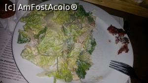 [P01] Ea este vinovata pentru acest articol, nu puteam sa-i comand sotului altceva? vedeti cat bacon are la salata. Dar gramajul este per salata si nu pe ingredient asa ca... tzeapa...  » foto by mishu
 - 
<span class="allrVoted glyphicon glyphicon-heart hidden" id="av737748"></span>
<a class="m-l-10 hidden" id="sv737748" onclick="voting_Foto_DelVot(,737748,4083)" role="button">șterge vot <span class="glyphicon glyphicon-remove"></span></a>
<a id="v9737748" class=" c-red"  onclick="voting_Foto_SetVot(737748)" role="button"><span class="glyphicon glyphicon-heart-empty"></span> <b>LIKE</b> = Votează poza</a> <img class="hidden"  id="f737748W9" src="/imagini/loader.gif" border="0" /><span class="AjErrMes hidden" id="e737748ErM"></span>