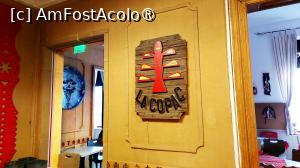 [P21] Restaurantul La Copac - interiorul » foto by Carmen Ion
 - 
<span class="allrVoted glyphicon glyphicon-heart hidden" id="av1449964"></span>
<a class="m-l-10 hidden" id="sv1449964" onclick="voting_Foto_DelVot(,1449964,4083)" role="button">șterge vot <span class="glyphicon glyphicon-remove"></span></a>
<a id="v91449964" class=" c-red"  onclick="voting_Foto_SetVot(1449964)" role="button"><span class="glyphicon glyphicon-heart-empty"></span> <b>LIKE</b> = Votează poza</a> <img class="hidden"  id="f1449964W9" src="/imagini/loader.gif" border="0" /><span class="AjErrMes hidden" id="e1449964ErM"></span>