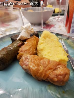 [P07] Două feluri de sarmale. » foto by Michi
 - 
<span class="allrVoted glyphicon glyphicon-heart hidden" id="av1524956"></span>
<a class="m-l-10 hidden" id="sv1524956" onclick="voting_Foto_DelVot(,1524956,4083)" role="button">șterge vot <span class="glyphicon glyphicon-remove"></span></a>
<a id="v91524956" class=" c-red"  onclick="voting_Foto_SetVot(1524956)" role="button"><span class="glyphicon glyphicon-heart-empty"></span> <b>LIKE</b> = Votează poza</a> <img class="hidden"  id="f1524956W9" src="/imagini/loader.gif" border="0" /><span class="AjErrMes hidden" id="e1524956ErM"></span>