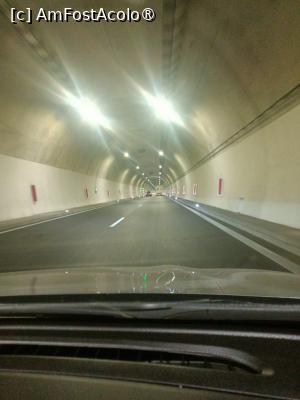 [P08] Un tunel bulgăresc. » foto by tata123 🔱
 - 
<span class="allrVoted glyphicon glyphicon-heart hidden" id="av1489101"></span>
<a class="m-l-10 hidden" id="sv1489101" onclick="voting_Foto_DelVot(,1489101,4090)" role="button">șterge vot <span class="glyphicon glyphicon-remove"></span></a>
<a id="v91489101" class=" c-red"  onclick="voting_Foto_SetVot(1489101)" role="button"><span class="glyphicon glyphicon-heart-empty"></span> <b>LIKE</b> = Votează poza</a> <img class="hidden"  id="f1489101W9" src="/imagini/loader.gif" border="0" /><span class="AjErrMes hidden" id="e1489101ErM"></span>