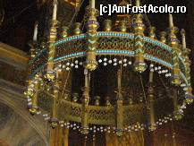 [P58] Manastirea Curtea de Arges - candelabru la intrare » foto by magdalena
 - 
<span class="allrVoted glyphicon glyphicon-heart hidden" id="av66241"></span>
<a class="m-l-10 hidden" id="sv66241" onclick="voting_Foto_DelVot(,66241,4208)" role="button">șterge vot <span class="glyphicon glyphicon-remove"></span></a>
<a id="v966241" class=" c-red"  onclick="voting_Foto_SetVot(66241)" role="button"><span class="glyphicon glyphicon-heart-empty"></span> <b>LIKE</b> = Votează poza</a> <img class="hidden"  id="f66241W9" src="/imagini/loader.gif" border="0" /><span class="AjErrMes hidden" id="e66241ErM"></span>