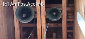 [P63] 63. Interesant! Cele două clopote sunt trase de o singură frânghie. » foto by msnd
 - 
<span class="allrVoted glyphicon glyphicon-heart hidden" id="av1504661"></span>
<a class="m-l-10 hidden" id="sv1504661" onclick="voting_Foto_DelVot(,1504661,4219)" role="button">șterge vot <span class="glyphicon glyphicon-remove"></span></a>
<a id="v91504661" class=" c-red"  onclick="voting_Foto_SetVot(1504661)" role="button"><span class="glyphicon glyphicon-heart-empty"></span> <b>LIKE</b> = Votează poza</a> <img class="hidden"  id="f1504661W9" src="/imagini/loader.gif" border="0" /><span class="AjErrMes hidden" id="e1504661ErM"></span>