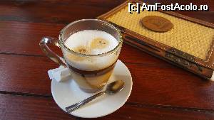 [P11] capuccino- la restaurantul pensiunii- 5 lei » foto by silvia tudoran
 - 
<span class="allrVoted glyphicon glyphicon-heart hidden" id="av530667"></span>
<a class="m-l-10 hidden" id="sv530667" onclick="voting_Foto_DelVot(,530667,4246)" role="button">șterge vot <span class="glyphicon glyphicon-remove"></span></a>
<a id="v9530667" class=" c-red"  onclick="voting_Foto_SetVot(530667)" role="button"><span class="glyphicon glyphicon-heart-empty"></span> <b>LIKE</b> = Votează poza</a> <img class="hidden"  id="f530667W9" src="/imagini/loader.gif" border="0" /><span class="AjErrMes hidden" id="e530667ErM"></span>