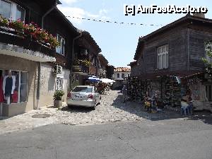 [P25] in nessebar pe stradutele pietruite » foto by singing22loud
 - 
<span class="allrVoted glyphicon glyphicon-heart hidden" id="av487560"></span>
<a class="m-l-10 hidden" id="sv487560" onclick="voting_Foto_DelVot(,487560,4294)" role="button">șterge vot <span class="glyphicon glyphicon-remove"></span></a>
<a id="v9487560" class=" c-red"  onclick="voting_Foto_SetVot(487560)" role="button"><span class="glyphicon glyphicon-heart-empty"></span> <b>LIKE</b> = Votează poza</a> <img class="hidden"  id="f487560W9" src="/imagini/loader.gif" border="0" /><span class="AjErrMes hidden" id="e487560ErM"></span>