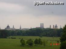 [P13] Vedere in Englischer Garten. Printre multe turnuri si cele 2 ale catedralei Frauenkirche » foto by zpedro*
 - 
<span class="allrVoted glyphicon glyphicon-heart hidden" id="av94190"></span>
<a class="m-l-10 hidden" id="sv94190" onclick="voting_Foto_DelVot(,94190,4310)" role="button">șterge vot <span class="glyphicon glyphicon-remove"></span></a>
<a id="v994190" class=" c-red"  onclick="voting_Foto_SetVot(94190)" role="button"><span class="glyphicon glyphicon-heart-empty"></span> <b>LIKE</b> = Votează poza</a> <img class="hidden"  id="f94190W9" src="/imagini/loader.gif" border="0" /><span class="AjErrMes hidden" id="e94190ErM"></span>