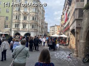 [P16] Innsbruck - zona istorica si multi turisti dar si urmele unei ceremonii » foto by mishu
 - 
<span class="allrVoted glyphicon glyphicon-heart hidden" id="av1332847"></span>
<a class="m-l-10 hidden" id="sv1332847" onclick="voting_Foto_DelVot(,1332847,4343)" role="button">șterge vot <span class="glyphicon glyphicon-remove"></span></a>
<a id="v91332847" class=" c-red"  onclick="voting_Foto_SetVot(1332847)" role="button"><span class="glyphicon glyphicon-heart-empty"></span> <b>LIKE</b> = Votează poza</a> <img class="hidden"  id="f1332847W9" src="/imagini/loader.gif" border="0" /><span class="AjErrMes hidden" id="e1332847ErM"></span>