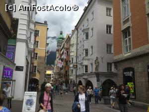 [P12] Innsbruck - Una dintre strazile cele mai aglomerate si unde in spate se vad Turnul Orasului si Acoperisul de Aur » foto by mishu
 - 
<span class="allrVoted glyphicon glyphicon-heart hidden" id="av1002027"></span>
<a class="m-l-10 hidden" id="sv1002027" onclick="voting_Foto_DelVot(,1002027,4343)" role="button">șterge vot <span class="glyphicon glyphicon-remove"></span></a>
<a id="v91002027" class=" c-red"  onclick="voting_Foto_SetVot(1002027)" role="button"><span class="glyphicon glyphicon-heart-empty"></span> <b>LIKE</b> = Votează poza</a> <img class="hidden"  id="f1002027W9" src="/imagini/loader.gif" border="0" /><span class="AjErrMes hidden" id="e1002027ErM"></span>