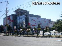 [P23] Noul mall din oras - Deva Mall. » foto by presario
 - 
<span class="allrVoted glyphicon glyphicon-heart hidden" id="av137446"></span>
<a class="m-l-10 hidden" id="sv137446" onclick="voting_Foto_DelVot(,137446,4370)" role="button">șterge vot <span class="glyphicon glyphicon-remove"></span></a>
<a id="v9137446" class=" c-red"  onclick="voting_Foto_SetVot(137446)" role="button"><span class="glyphicon glyphicon-heart-empty"></span> <b>LIKE</b> = Votează poza</a> <img class="hidden"  id="f137446W9" src="/imagini/loader.gif" border="0" /><span class="AjErrMes hidden" id="e137446ErM"></span>